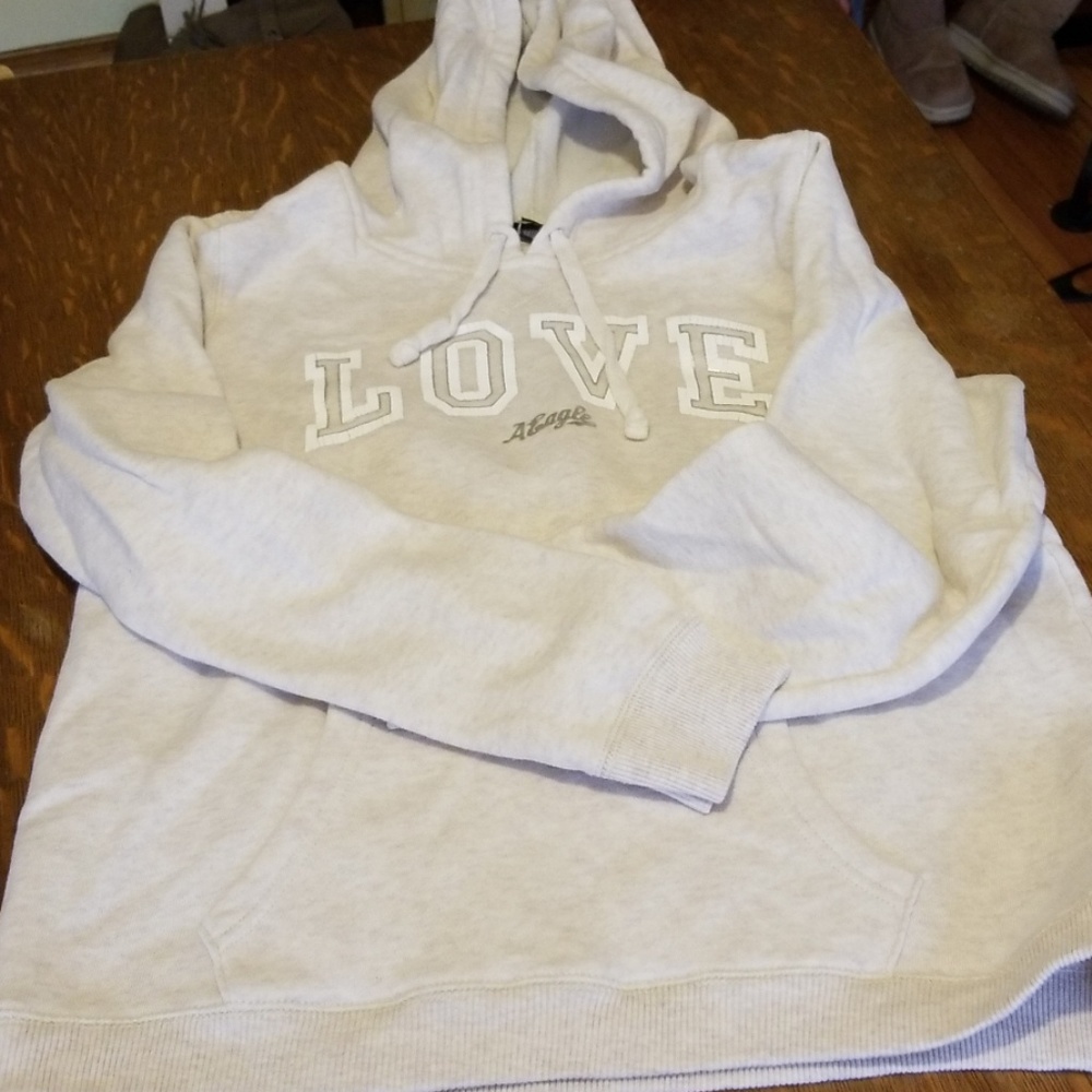 American eagle sweatshirt large